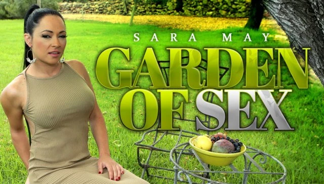 Spanish Babe Garden Fun VR Adult Videos