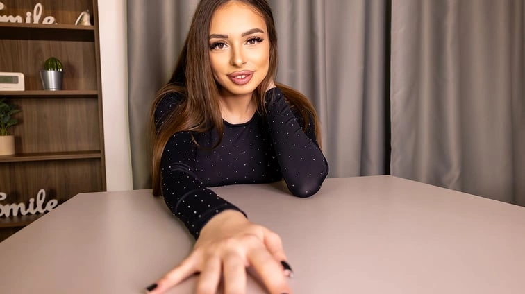 Bella Young The First Date Youll Never Forget VR Adult Videos