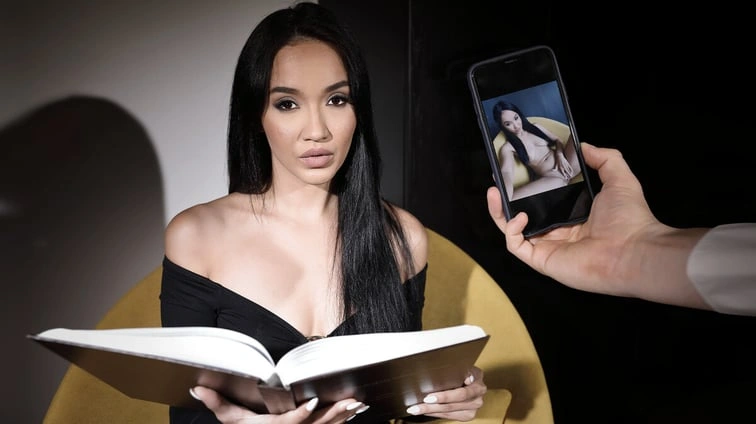 Hola Bitch VR Adult Videos