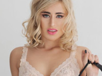 Lindsey Cruz VR Adult Content Pornstars